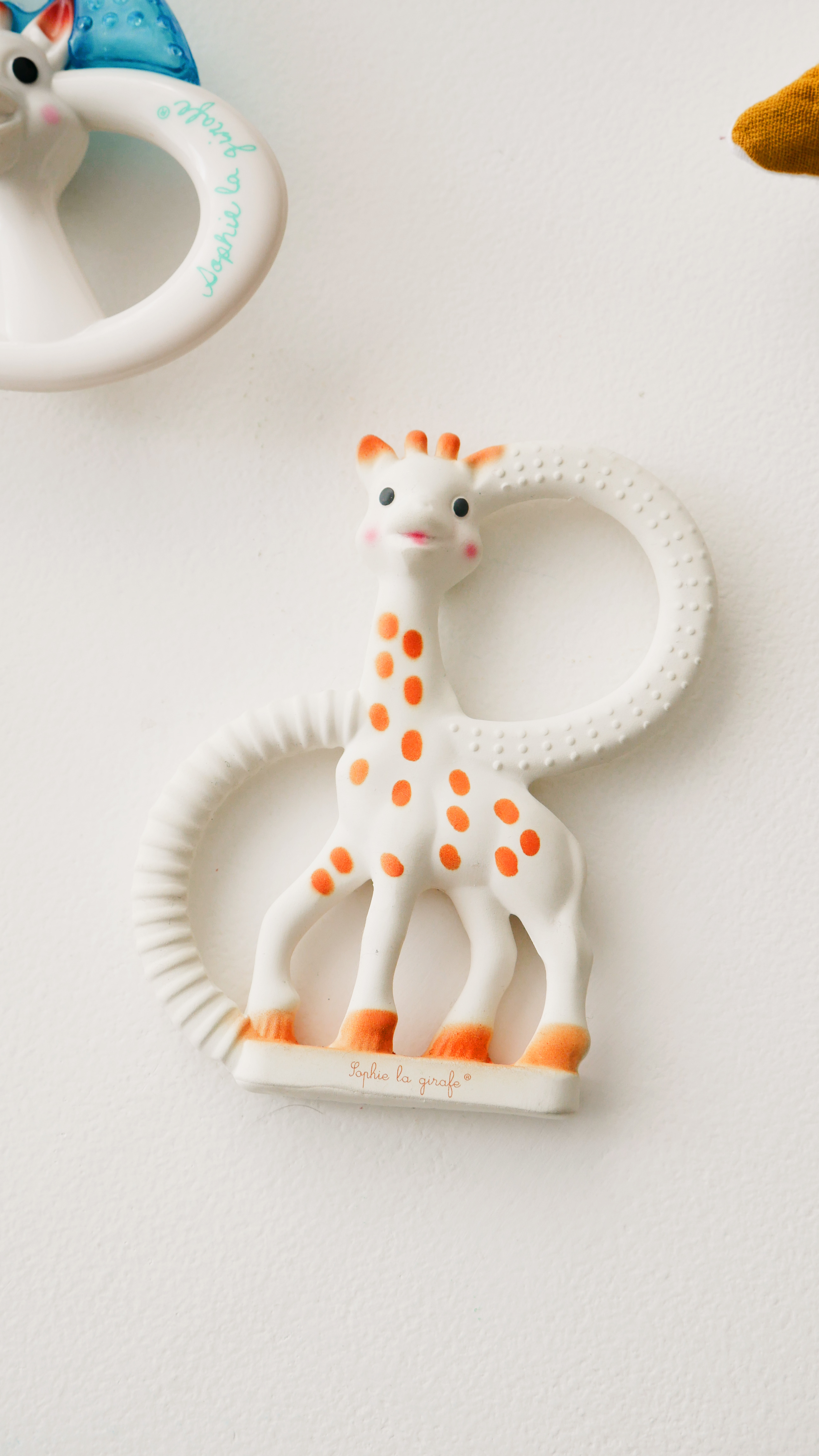 Ses premiers jouets sophie la girage anneau dentaire